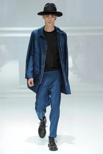Look 34